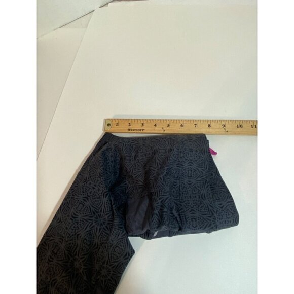 Athleta Gray Cropped Athletic Leggings Pants Back Zipper Pocket Women’s Size XS - Picture 9 of 10
